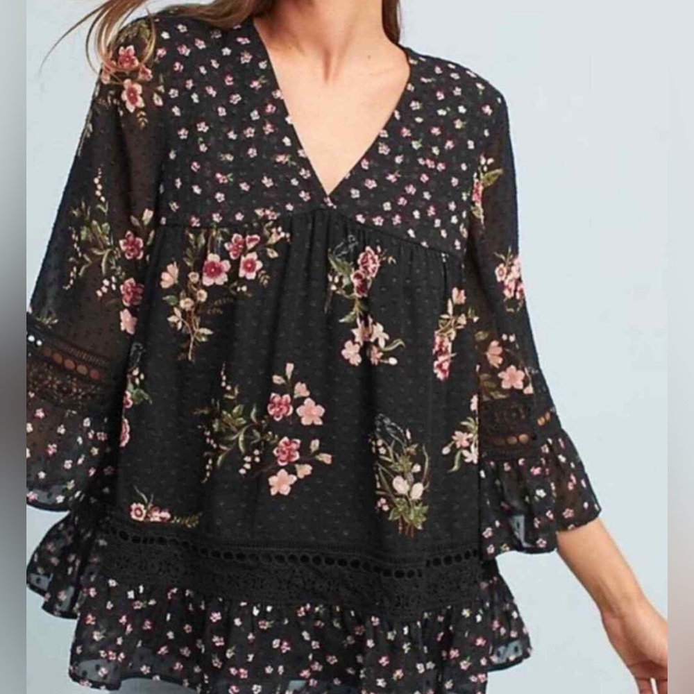 Anthropolgie Maeve bell sleeve top Large